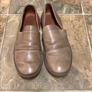 Vince leather flats- made in Italy
